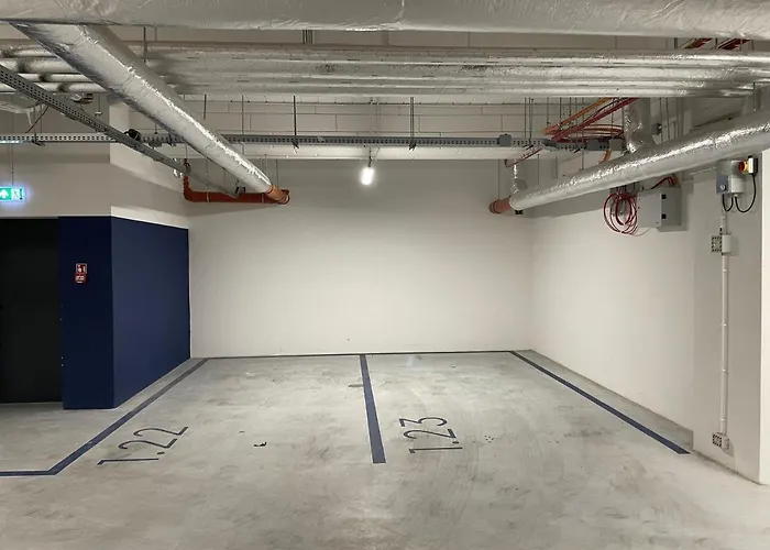 #1 Olive City Center Free Garage